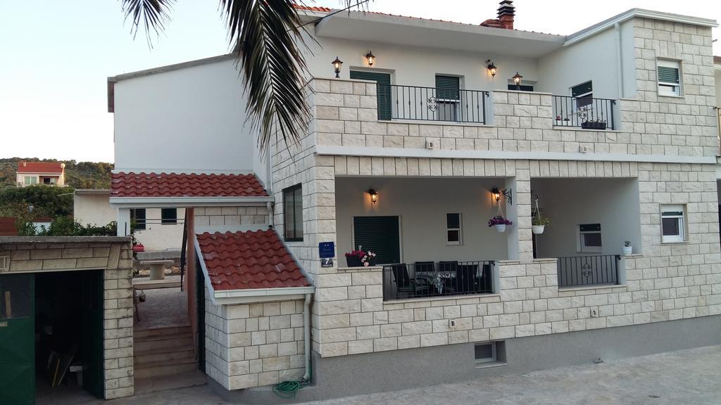 San Apartments Slatine Exterior foto
